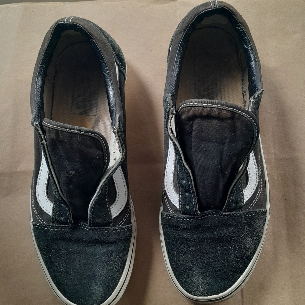 VANS - Picture 2 of 5